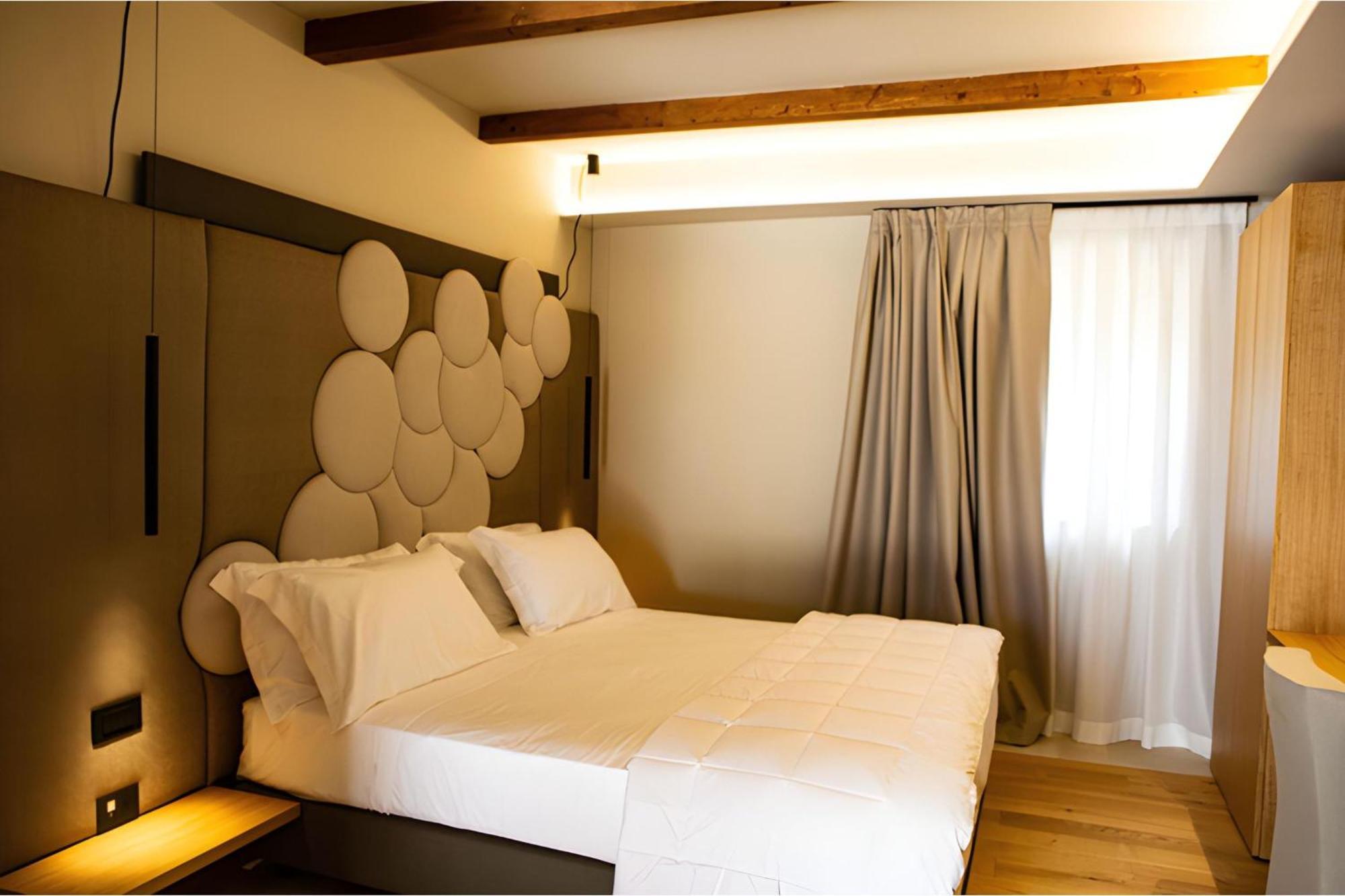 Wine Resort Le Vigne Al Castello 카스텔델몬테 외부 사진